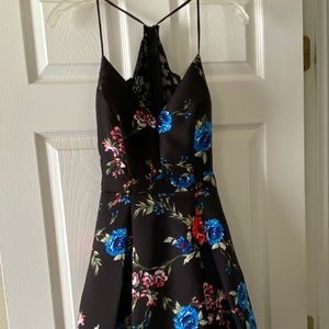 Juniors Dress Size 5